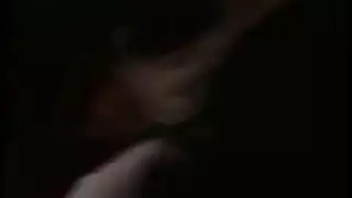 امرأة ساخنة تمارس الجنس مع بستانيها الجديد ، إلى أن يمارس الجنس مع هزاز وردي كبير