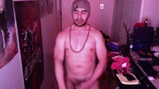 أنا إلهة أمي