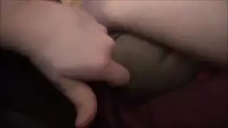 فيديو سكس امهات ام وابنها يمارسون الجنس على السرير
