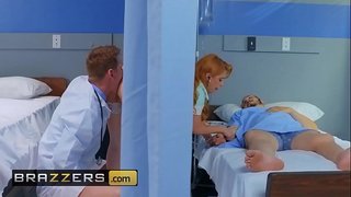 مغامرة ممرضة سكسي ساخنة تنيك الطبيب في المستشفى بأوضاع ساخنة