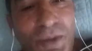 حلوى وعابد باستخدام الكرات في حفل مشترك