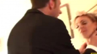 الساخنة ناضجة وقحة سخيف نفسها مع الوحش دسار