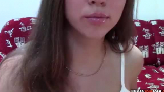 امرأة سمراء مذهلة ، Codi يمارس الجنس مع رجل شقراء لديه أداة ضخمة