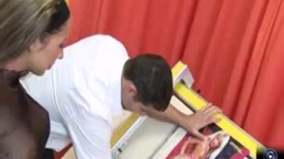 أفضل نيك طيز ضيقه وصراخ ودم يخرج قائمه الطعام
