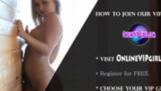 تلميذة شقراء شقراء آسيا حصلت على تدليك كس لطيف من أحد أساتذة اليوغا لها.