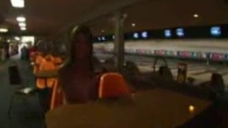 رجل يرضع الحليب من امراء سكس