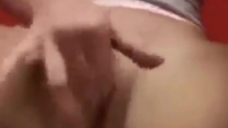امرأة شقراء مفلس، دعت كيشا رمادي رجل عشوائي في منزلها وأعطاه ركوب المنزل
