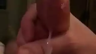 مشهد مراهقة مكثف: قضيب نائب الرئيس الكبير يملأها بعمق