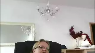 سيدة ناضجة الألمانية استغل من قبل بستاني