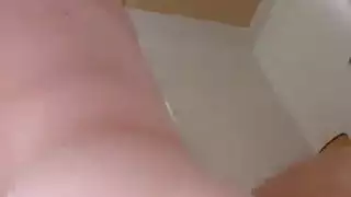 حبيبة ناضجة تتوق لجنس وجه خشن وقذف